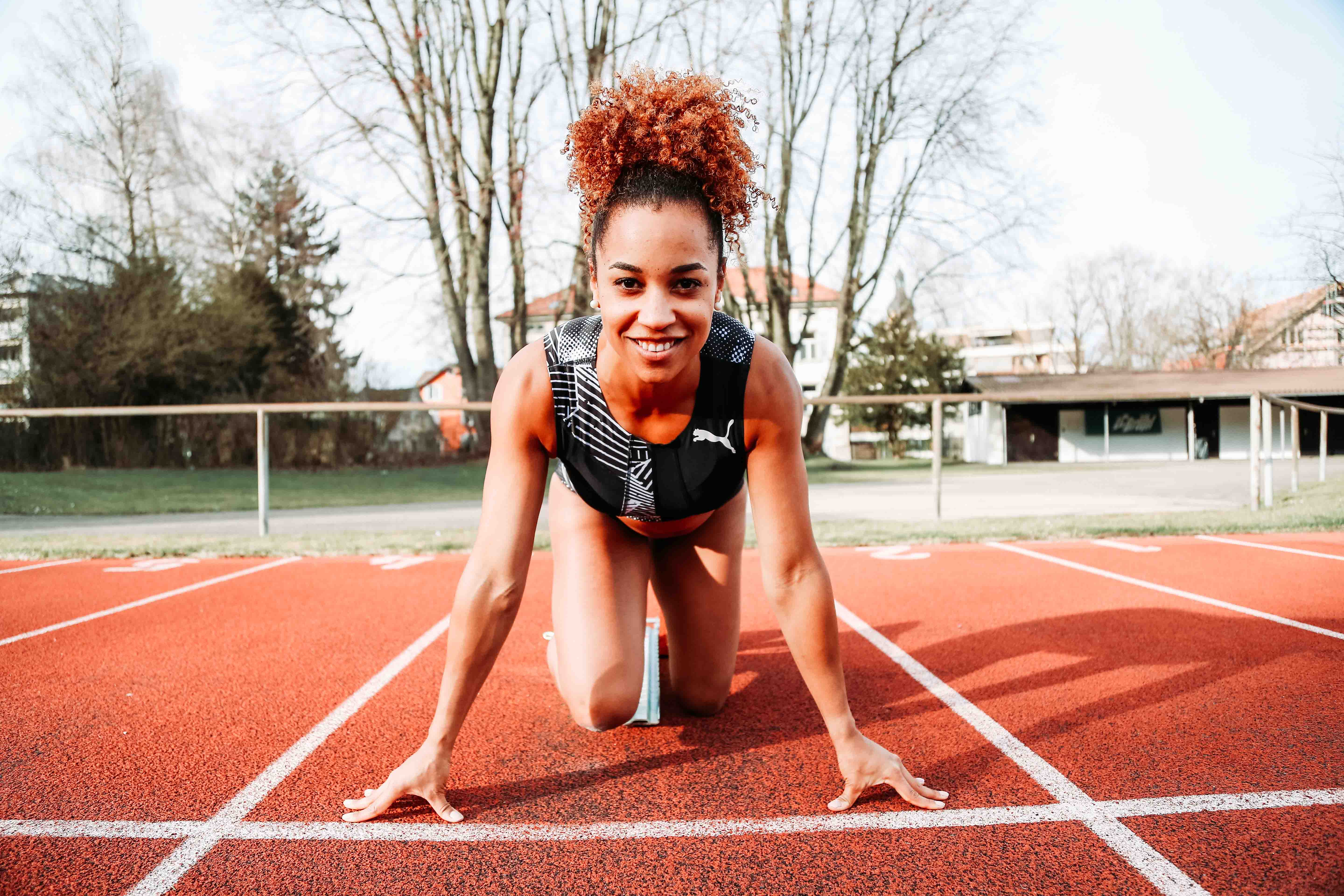 Salomé Kora startet mit sportsemotion durch